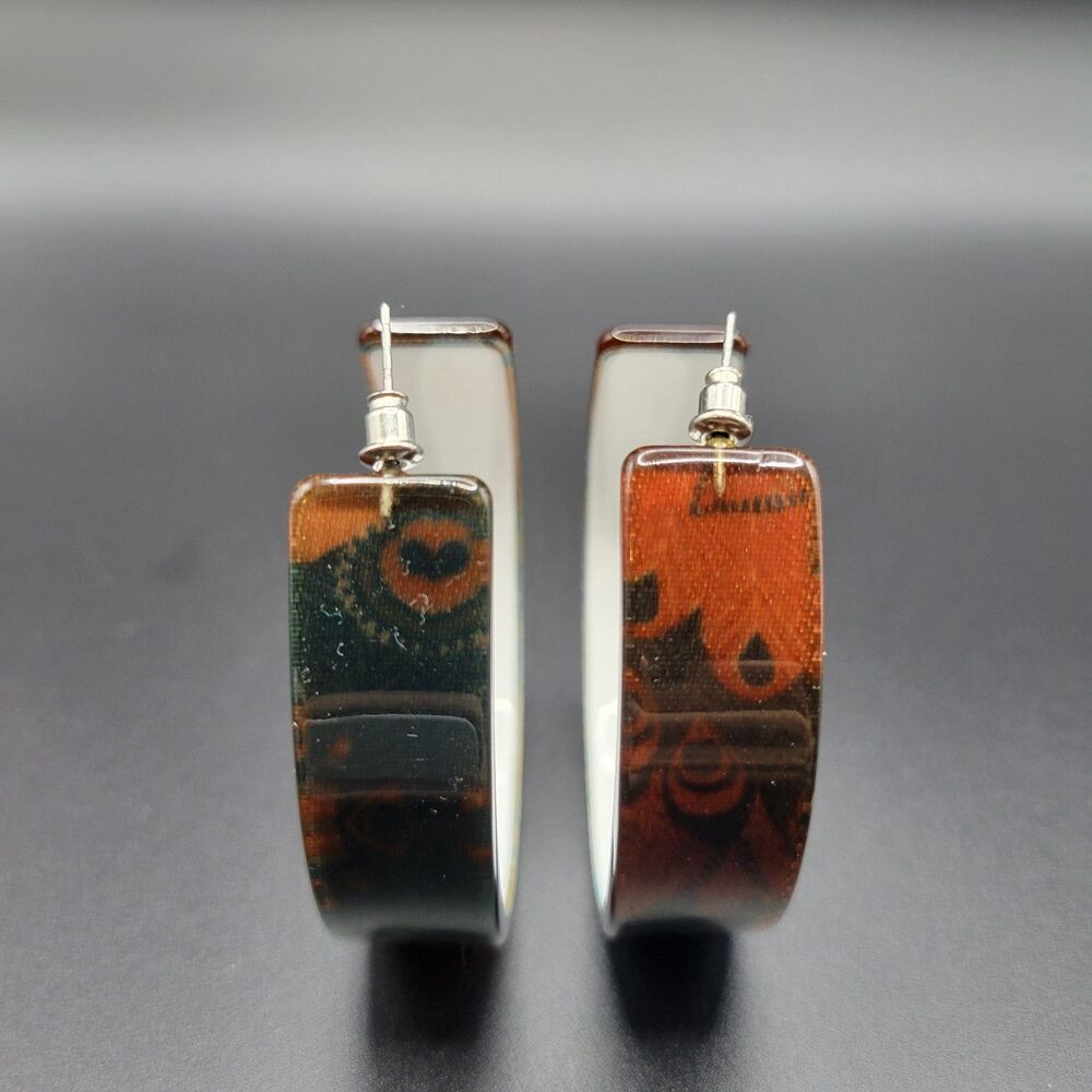 Medium Vintage Retro Hoop Women Brown Black Paisley Print Acrylic Earrings